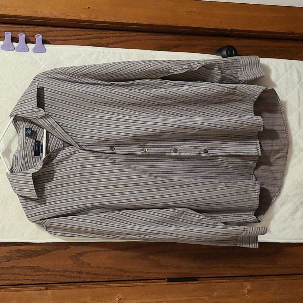Van Heusen | Medium | Men's Dress Shirt